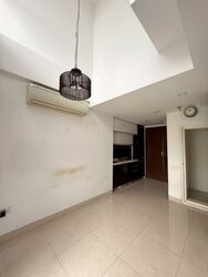 Centra Residence (D14), Apartment #561505111
